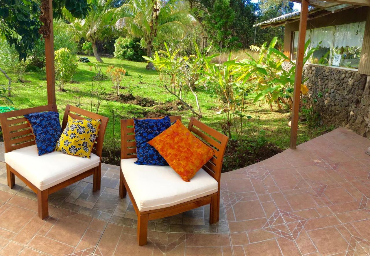 Hare Pakoba Guest House Hanga Roa Exterior photo